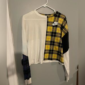 Nike cropped tshirt plaid